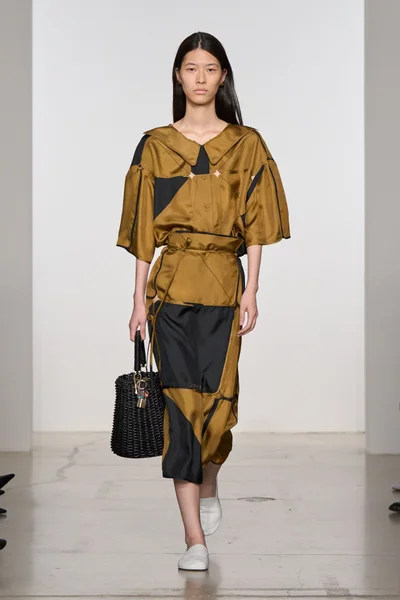 Look 8